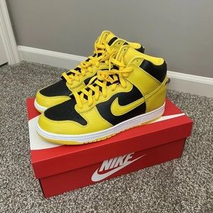 Nike Dunk High Varsity Maize